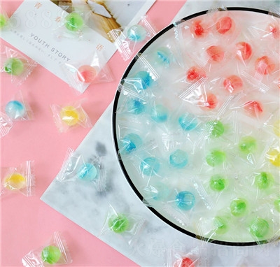 �����¿��ǹ�С�W(xu��)����ʳ��������Ӳ�|(zh��)ɢ�b