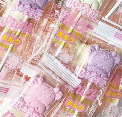 ��֮��ţ�^�������������pɫ��ͨСţ�ǃ�ͯ�׽���ţ�̰��ǹ�