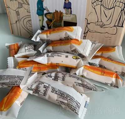 ��ʳ��һ��С�͗l�ִચ(d��)�����b���y(t��ng)�׹����׾��������k����С�����e��С��ʳ