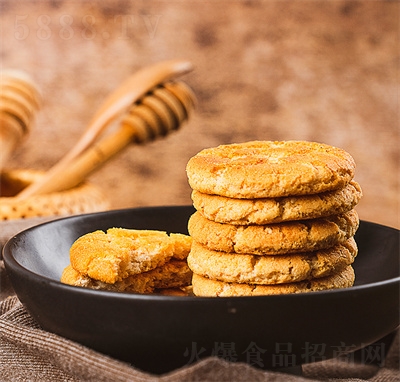 ���¶��������ʽ���c(di��n)���eС����ʳʳƷ