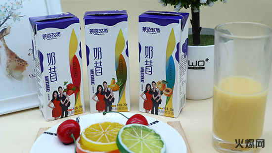 橫掃市場(chǎng),裸價(jià)招商,6.5元/提,這款飲品真的狠給“利”! 橫掃市場(chǎng),裸價(jià)招商,6.5元/提,這款飲品真的狠給“利”!