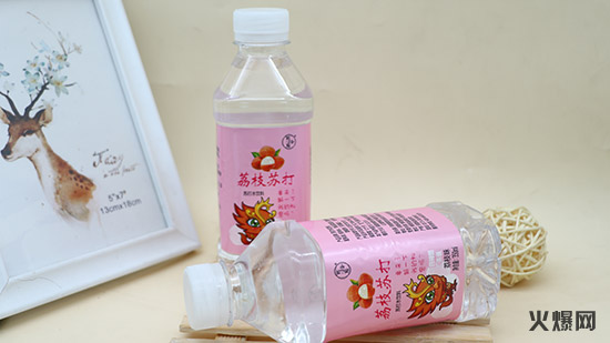 橫掃市場(chǎng),裸價(jià)招商,6.5元/提,這款飲品真的狠給“利”! 橫掃市場(chǎng),裸價(jià)招商,6.5元/提,這款飲品真的狠給“利”!